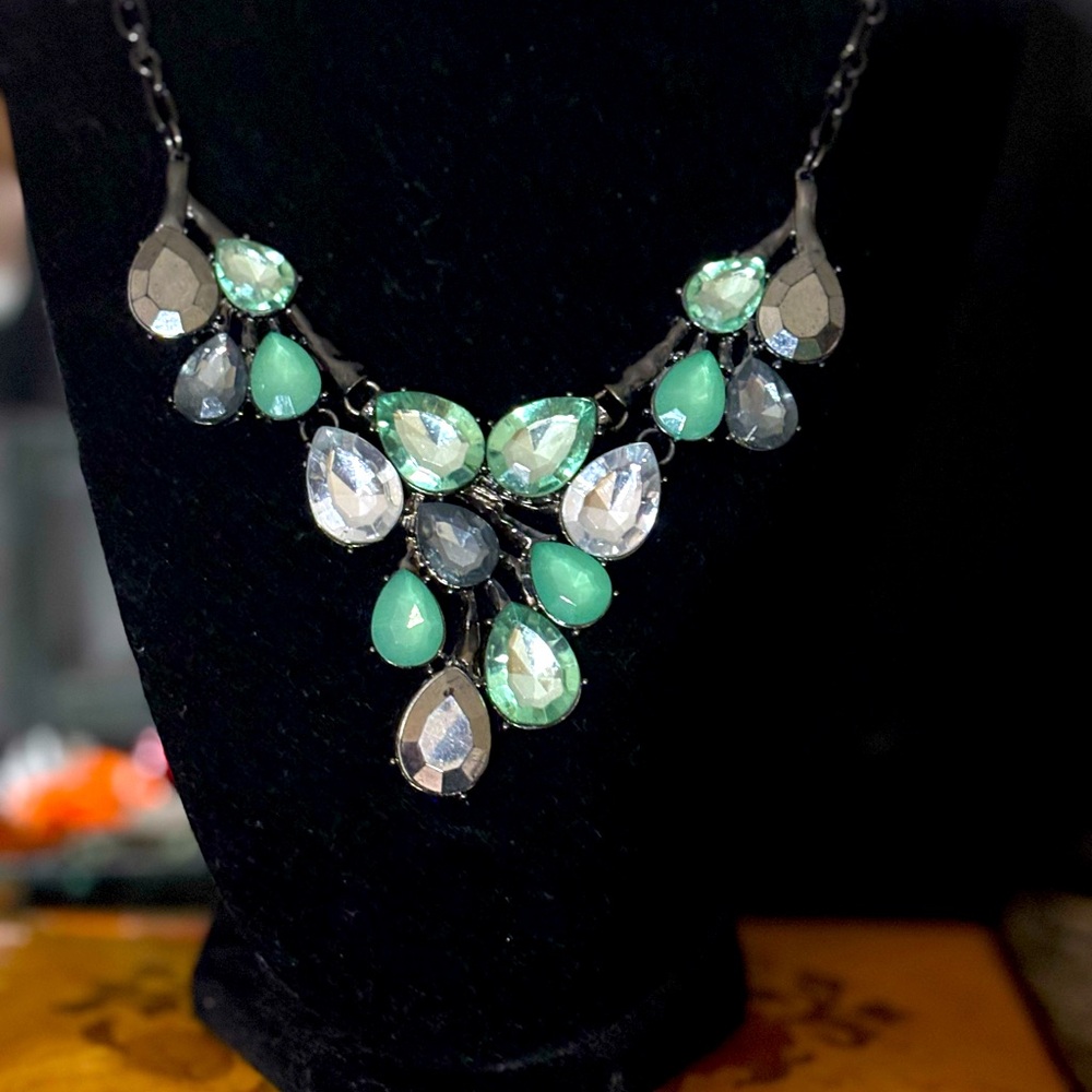 Statement piece by Charming Charlie a Liz Claiborne company. Green, grey & black